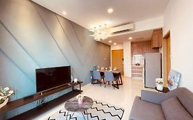 Srt Suites - The Skyline